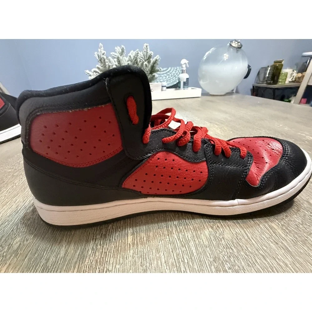 Nike Air Jordan Access Black Gym Red Sneakers, Men's 11.5 Basketball AR3762-006